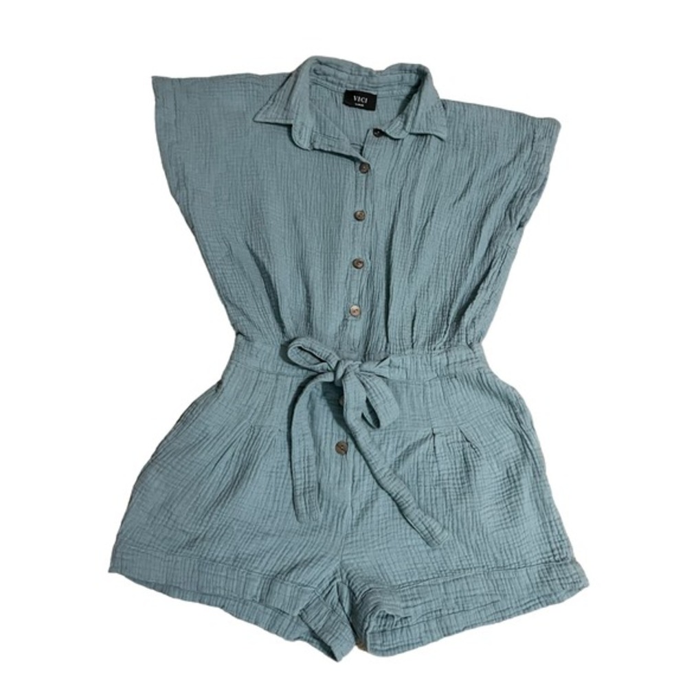 Vici Sea Green Sleeveless Romper Size Large, Tie Belt Waist, Pockets, Buttons